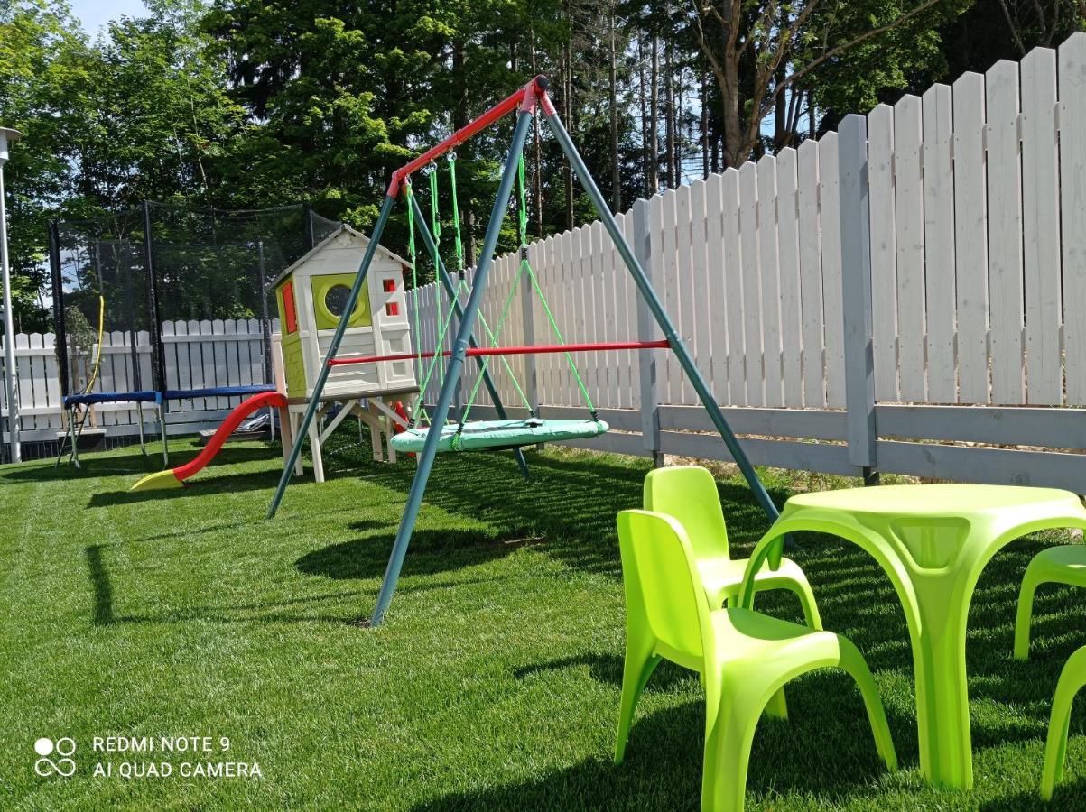 Caloroczny Osrodek Wypoczynkowy Comfort House ドゥシュニキ・ズドルイ エクステリア 写真